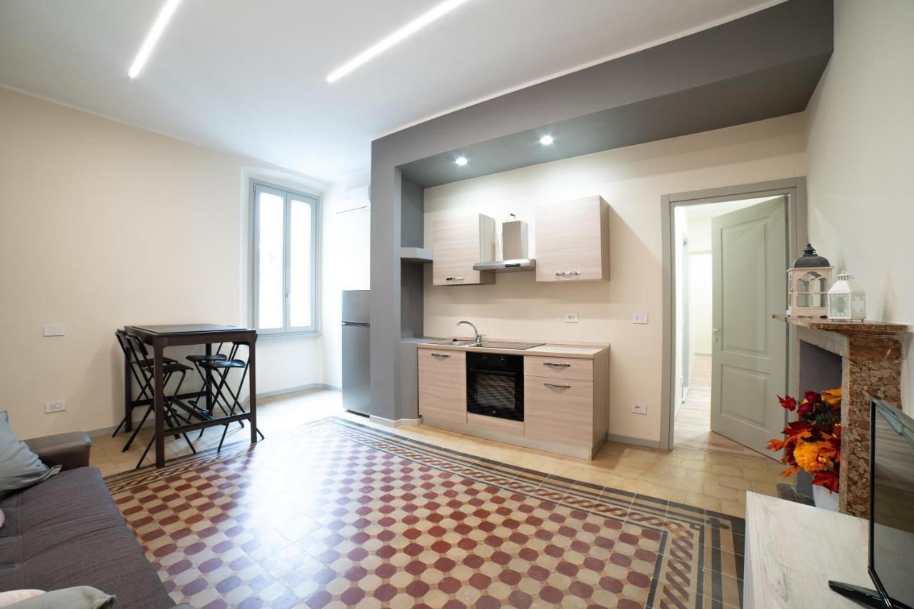 Appartamento La Piazzetta เกรโมนา ภายนอก รูปภาพ