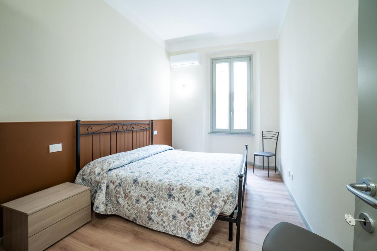 Appartamento La Piazzetta เกรโมนา ภายนอก รูปภาพ